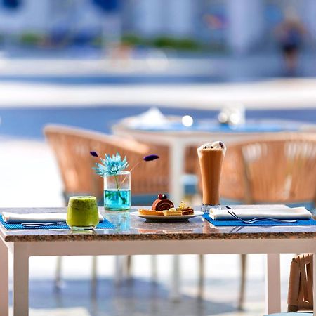 Pickalbatros Blu Spa Resort - Adults Friendly 16 Years Plus- Ultra All-Inclusive Χουργκάντα Εξωτερικό φωτογραφία A table at a restaurant