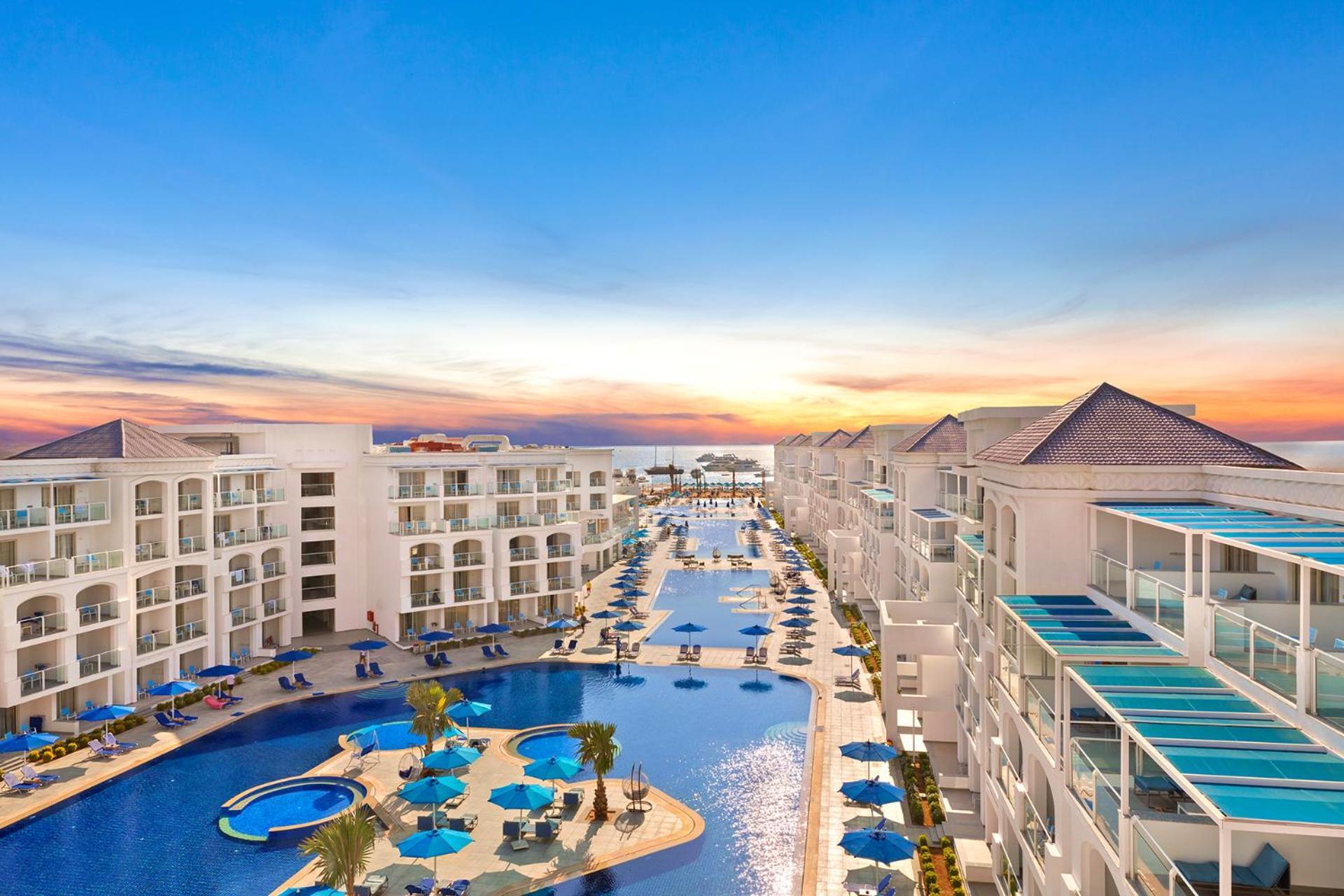Pickalbatros Blu Spa Resort - Adults Friendly 16 Years Plus- Ultra All-Inclusive Χουργκάντα Εξωτερικό φωτογραφία The resort at sunset